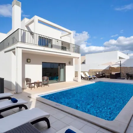 Mathilda By Interhome *